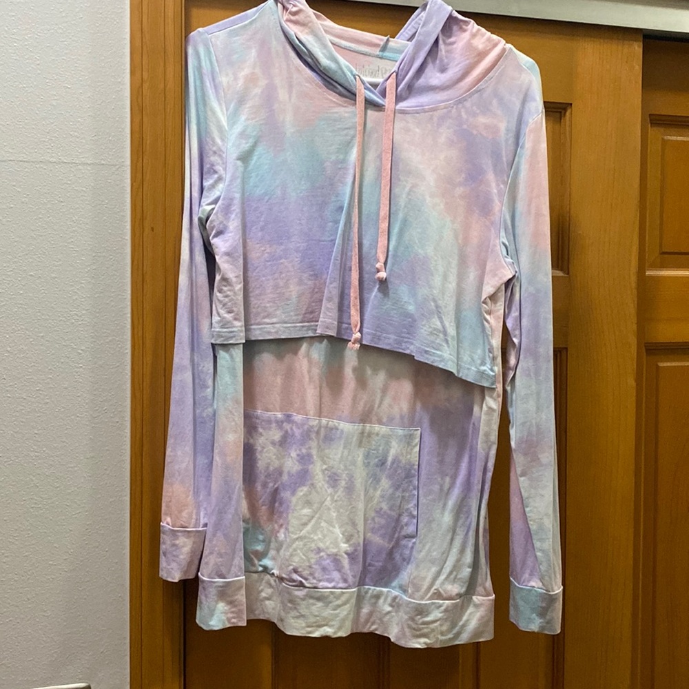 Latched Mama pastel tie dyed hoodie! ❤️